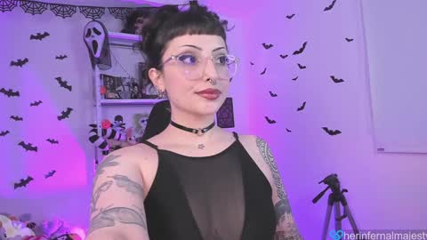 Snapshot of herinfernalmajesty chatting on January 10, 2025, 3:18 am  Marie  online show from January 10, 2025, 3:18 am