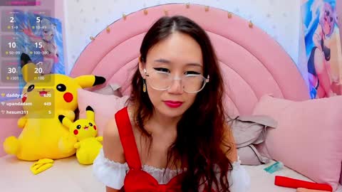 Snapshot of hikori_ chatting on February 7, 2025, 7:18 am Hikori online show from February 7, 2025, 7:18 am