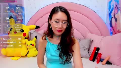 Snapshot of hikori_ chatting on March 7, 2025, 7:52 am Hikori online show from March 7, 2025, 7:52 am