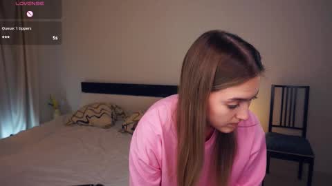 Snapshot of hip_hop_baby chatting on October 3, 2025, 7:22 pm Leya Day Mary Night PvT Open online show from October 3, 2025, 7:22 pm