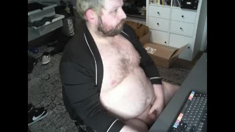 Snapshot of hipguy91 chatting on March 9, 2025, 5:22 am hipguy91 online show from March 9, 2025, 5:22 am