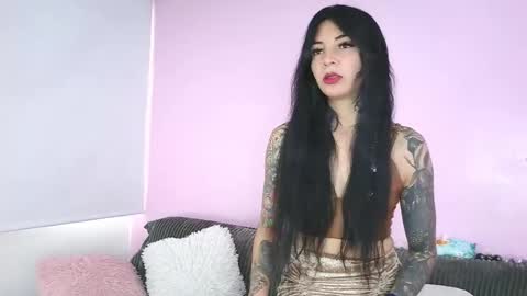 Snapshot of hiyakasudere_ chatting on October 20, 2025, 6:52 pm hiyakasudere_ online show from October 20, 2025, 6:52 pm