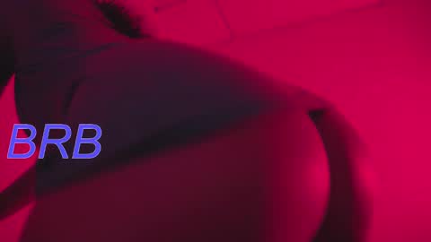 Snapshot of holly_16 chatting on February 2, 2025, 10:49 pm holly_16 online show from February 2, 2025, 10:49 pm
