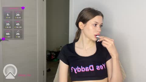 Snapshot of holybabe342 chatting on December 3, 2024, 5:45 pm Vio online show from December 3, 2024, 5:45 pm