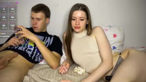 Snapshot of holybabe342 chatting on September 14, 2025, 4:06 pm Vio online show from September 14, 2025, 4:06 pm