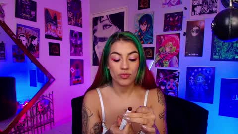 Snapshot of holyeva chatting on February 3, 2025, 7:21 pm online show from February 3, 2025, 7:21 pm