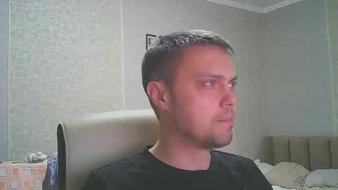 Snapshot of honesttojoy chatting on February 10, 2025, 4:14 pm Henry online show from February 10, 2025, 4:14 pm