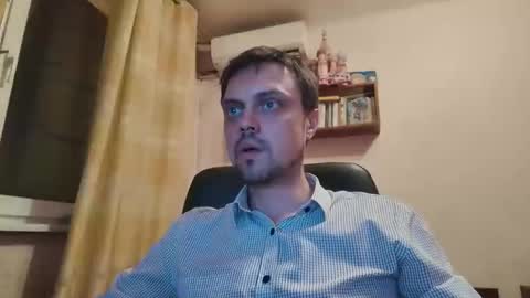 Snapshot of honesttojoy chatting on October 2, 2025, 4:03 pm Henry online show from October 2, 2025, 4:03 pm