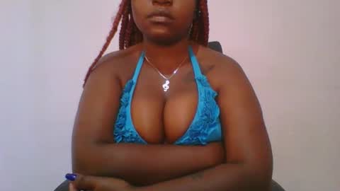 honey_beb online show from October 2, 2025, 9:27 am