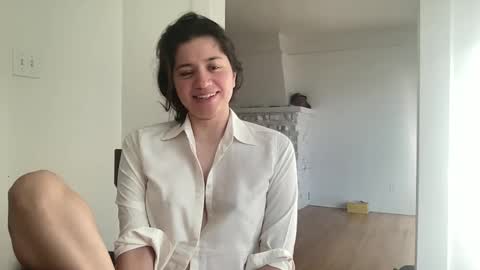 Snapshot of honey_laila chatting on March 9, 2025, 12:21 am honey_laila online show from March 9, 2025, 12:21 am