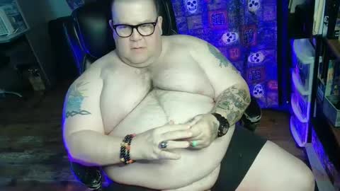 Snapshot of hoosierdaddyxl chatting on September 29, 2025, 7:08 pm Sir online show from September 29, 2025, 7:08 pm