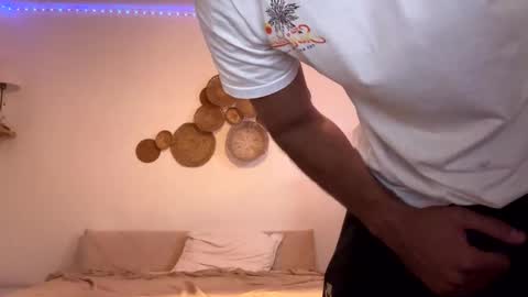 Snapshot of hornyasfuckk33 chatting on October 29, 2025, 11:34 am hornyasfuckk33 online show from October 29, 2025, 11:34 am