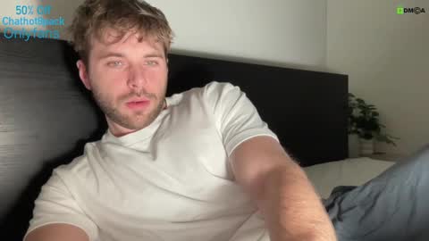 Snapshot of hot8pack01 chatting on December 10, 2024, 8:38 pm Edward aka Wolf online show from December 10, 2024, 8:38 pm