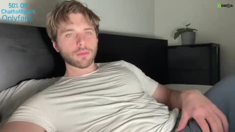 Snapshot of hot8pack01 chatting on January 30, 2025, 10:41 pm Edward aka Wolf online show from January 30, 2025, 10:41 pm