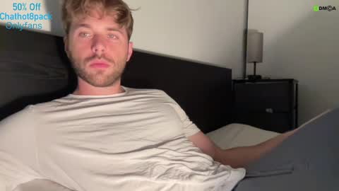 Snapshot of hot8pack01 chatting on September 12, 2025, 9:04 pm Edward aka Wolf online show from September 12, 2025, 9:04 pm