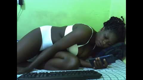 Snapshot of hot_girlly chatting on October 10, 2025, 6:45 am hot_girlly online show from October 10, 2025, 6:45 am