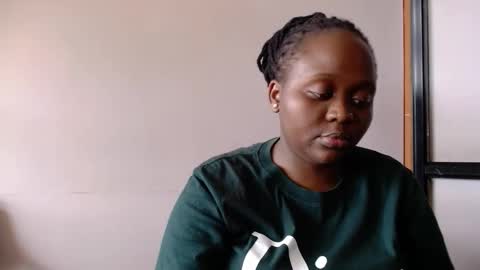 Snapshot of hot_linahh chatting on November 8, 2025, 9:09 am Linah online show from November 8, 2025, 9:09 am