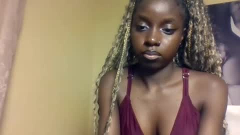 Snapshot of hot_pussy_ebony chatting on October 31, 2025, 7:48 pm hot_pussy_ebony online show from October 31, 2025, 7:48 pm