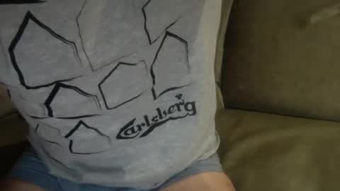 Snapshot of hotfrenchdadd chatting on December 4, 2024, 7:12 pm hotfrenchdadd online show from December 4, 2024, 7:12 pm