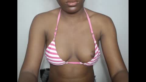 Snapshot of hotjessie0 chatting on February 12, 2025, 4:44 am hotjessie0 online show from February 12, 2025, 4:44 am