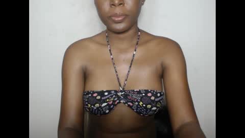 Snapshot of hotjessie0 chatting on February 13, 2025, 4:54 am hotjessie0 online show from February 13, 2025, 4:54 am