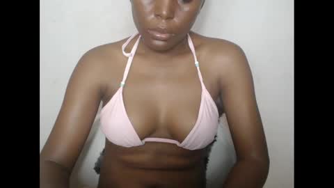 Snapshot of hotjessie0 chatting on February 18, 2025, 7:54 am hotjessie0 online show from February 18, 2025, 7:54 am