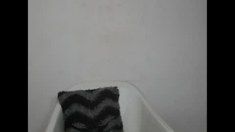 Snapshot of hotjessie0 chatting on March 6, 2025, 8:52 am hotjessie0 online show from March 6, 2025, 8:52 am