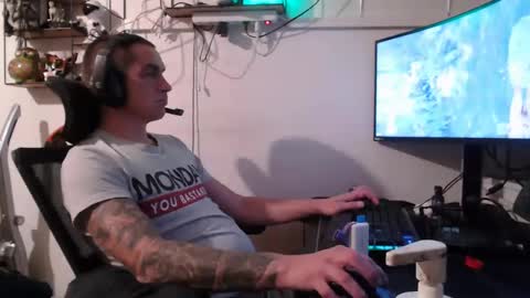 hotkinkytat online show from December 5, 2024, 7:38 pm