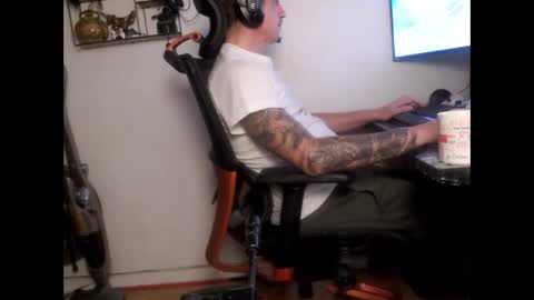 hotkinkytat online show from March 2, 2025, 6:30 pm