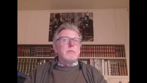 Snapshot of hotlux_54 chatting on February 23, 2025, 9:37 pm hotlux_54 online show from February 23, 2025, 9:37 pm