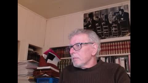 Snapshot of hotlux_54 chatting on October 31, 2025, 10:22 pm hotlux_54 online show from October 31, 2025, 10:22 pm