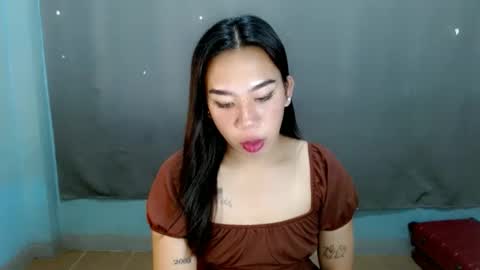 Snapshot of hott_cumforyou chatting on February 13, 2025, 5:05 am jelaigrande  online show from February 13, 2025, 5:05 am