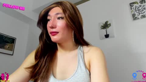 Snapshot of hottycrishinaxx chatting on December 24, 2024, 6:33 am crishinahotty online show from December 24, 2024, 6:33 am