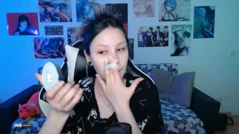 Snapshot of hugomin chatting on October 2, 2025, 7:04 am HugoMin online show from October 2, 2025, 7:04 am