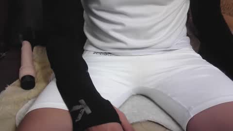 Snapshot of humo_sucio2703 chatting on October 19, 2025, 8:04 am humo_sucio2703 online show from October 19, 2025, 8:04 am