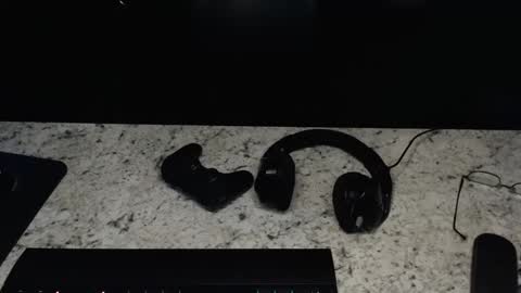 Snapshot of hungbidad666 chatting on December 1, 2024, 10:21 pm FootLover online show from December 1, 2024, 10:21 pm