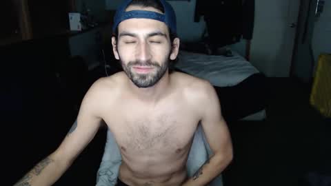 Snapshot of hungbidad666 chatting on December 2, 2024, 1:25 am FootLover online show from December 2, 2024, 1:25 am