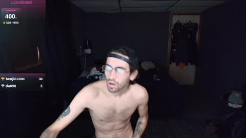 Snapshot of hungbidad666 chatting on December 13, 2024, 1:01 pm FootLover online show from December 13, 2024, 1:01 pm