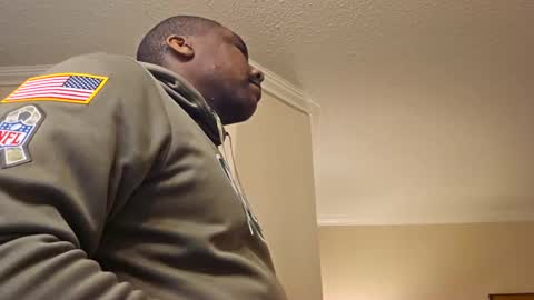 Snapshot of hungluv1 chatting on November 12, 2025, 1:06 am hungluv1 online show from November 12, 2025, 1:06 am