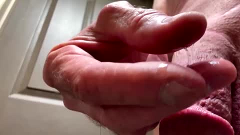 Snapshot of huskey300 chatting on December 9, 2024, 11:03 pm huskey300 online show from December 9, 2024, 11:03 pm