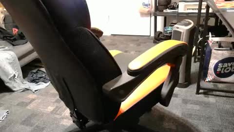 Snapshot of i_am_only_human chatting on December 21, 2024, 9:15 pm lucifer online show from December 21, 2024, 9:15 pm