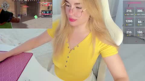 Snapshot of i_want_you_eva chatting on October 1, 2025, 12:33 pm HiI am  EvaPVT is open  online show from October 1, 2025, 12:33 pm