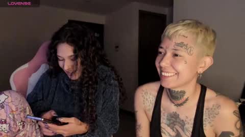 Snapshot of iam_nikki chatting on March 10, 2025, 6:49 am On instagram Imm NikkiHelp me reach 100 likes online show from March 10, 2025, 6:49 am