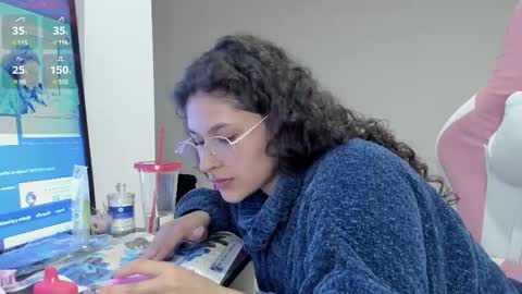 Snapshot of iam_nikki chatting on March 11, 2025, 6:10 am On instagram Imm NikkiHelp me reach 100 likes online show from March 11, 2025, 6:10 am