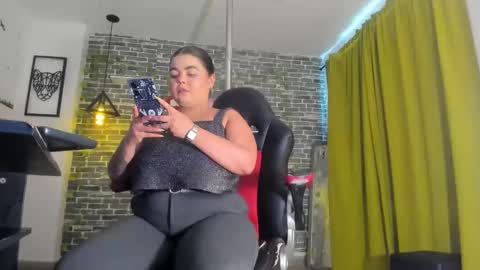 Snapshot of iam_samy chatting on January 27, 2025, 5:58 pm Samy   online show from January 27, 2025, 5:58 pm