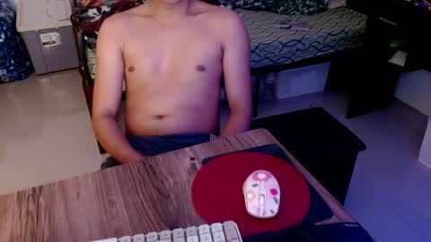 Snapshot of ian375382 chatting on November 4, 2025, 4:39 pm ian375382 online show from November 4, 2025, 4:39 pm