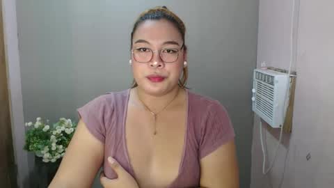 Snapshot of iana_whorexxx chatting on December 13, 2024, 8:04 pm iana online show from December 13, 2024, 8:04 pm