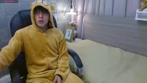 Snapshot of iancute_ chatting on September 8, 2025, 9:47 pm ian online show from September 8, 2025, 9:47 pm
