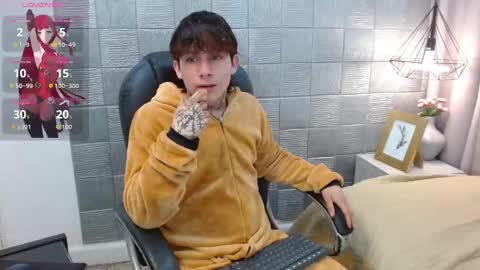 Snapshot of iancute_ chatting on September 18, 2025, 5:59 pm ian online show from September 18, 2025, 5:59 pm