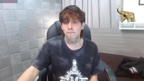 Snapshot of iancute_ chatting on September 25, 2025, 5:49 pm ian online show from September 25, 2025, 5:49 pm